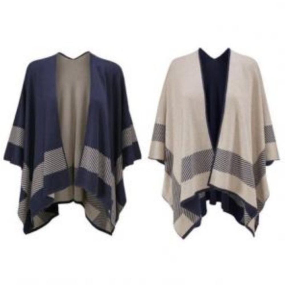 Cabi Reversible Sweater Wrap Size M/L